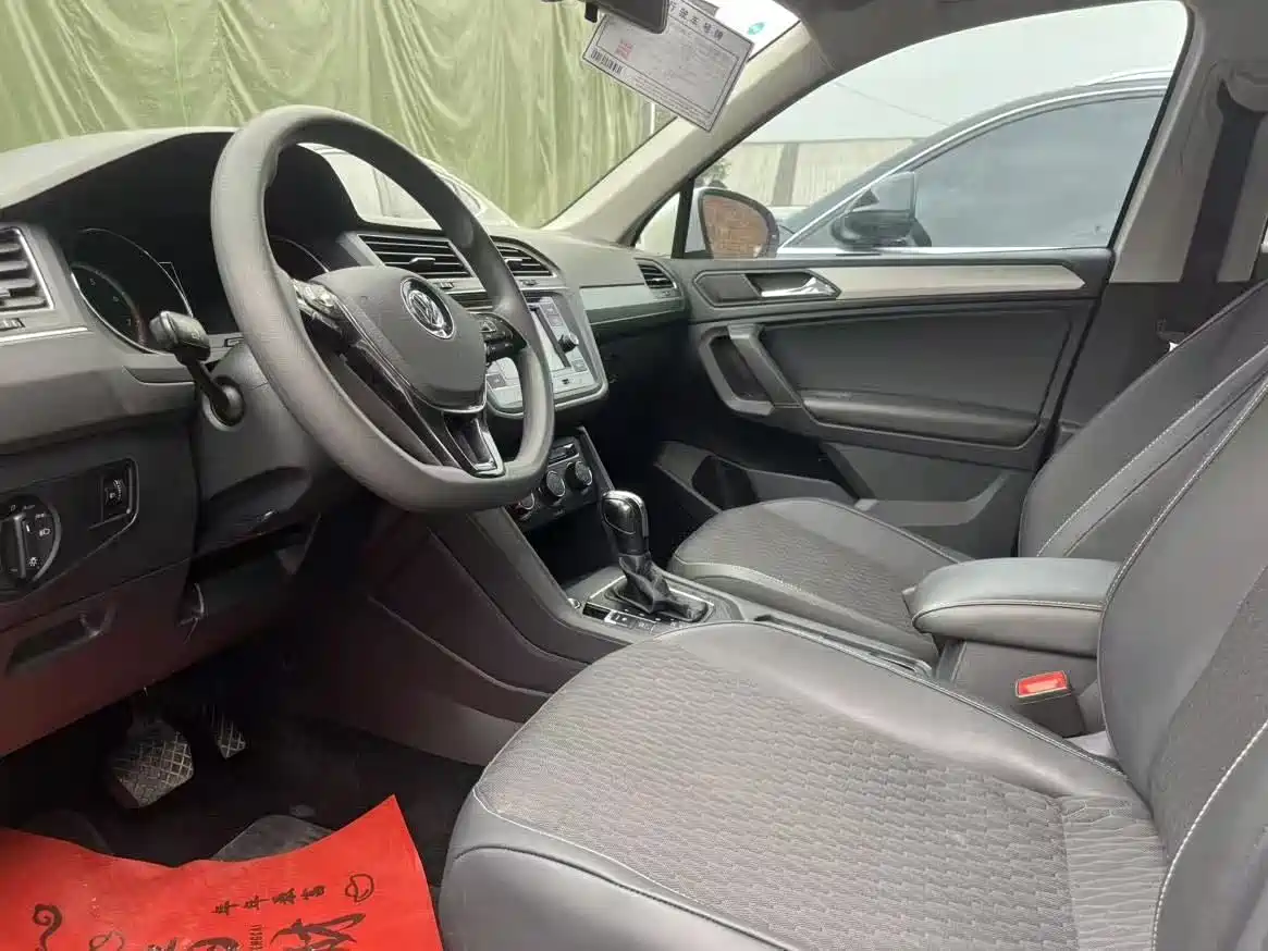 Volkswagen Tiguan L 2019 330TSI Automatic 2WD Trend Edition China VI фото 6
