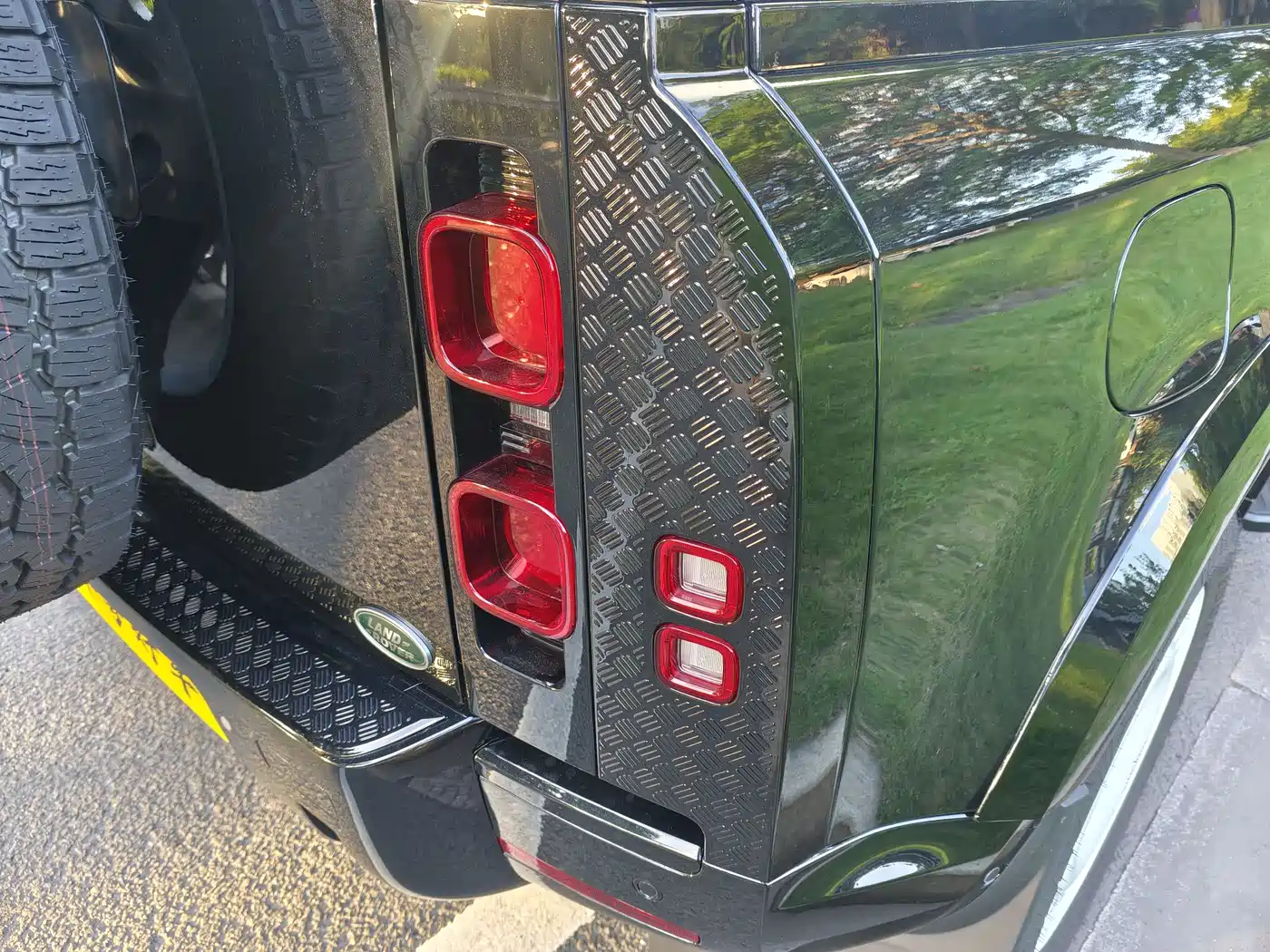 Land Rover Defender 2024 90 3.0T P400 HSE фото 26