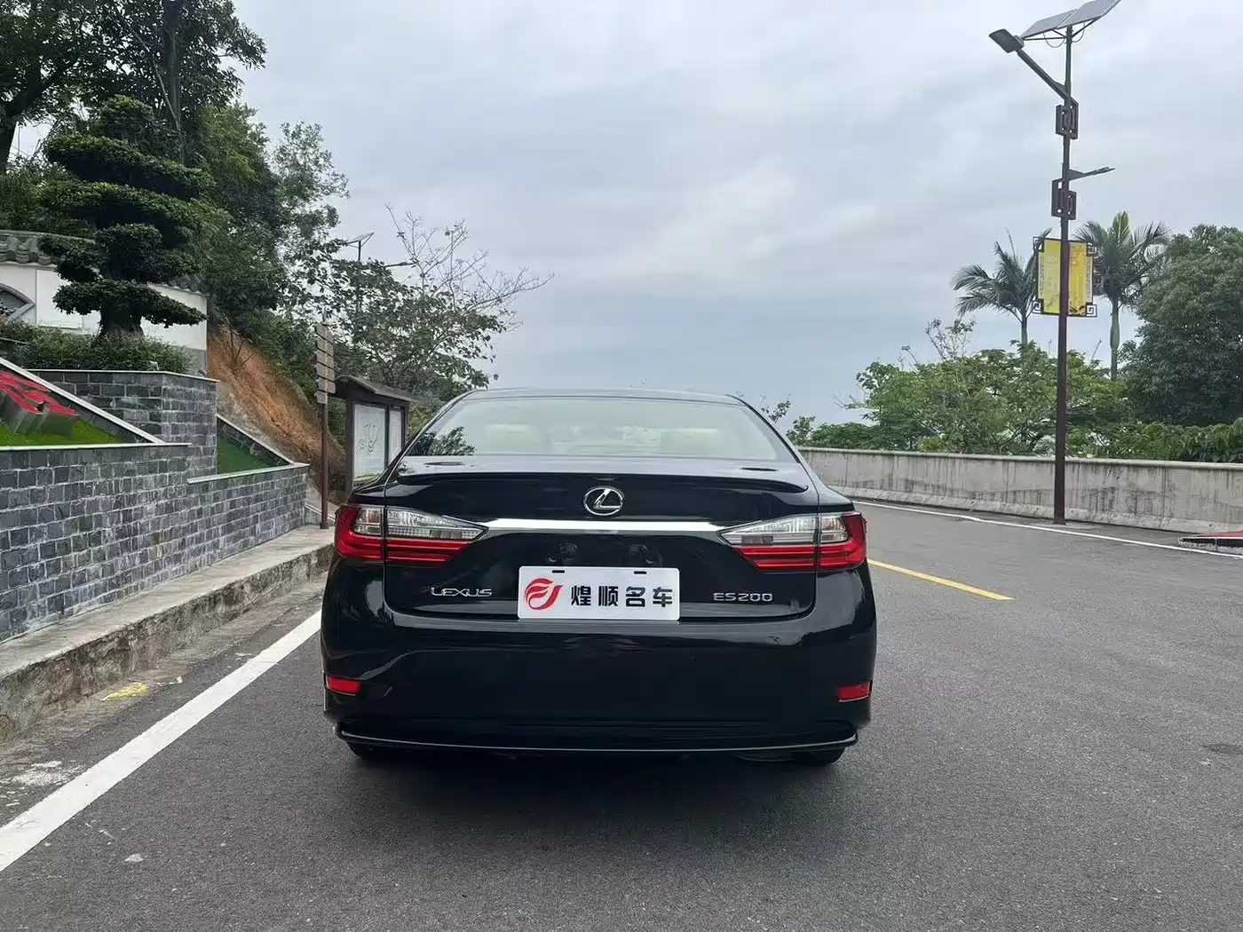 Фото 4 - Lexus ES