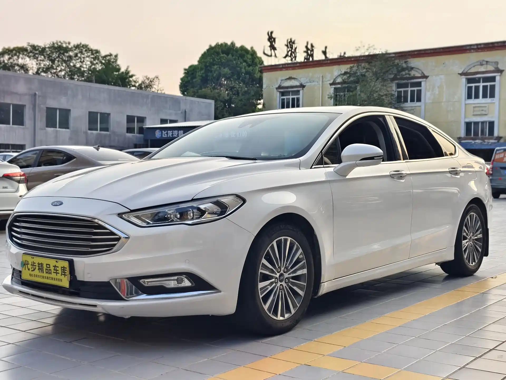 Photo 1 - Ford Mondeo