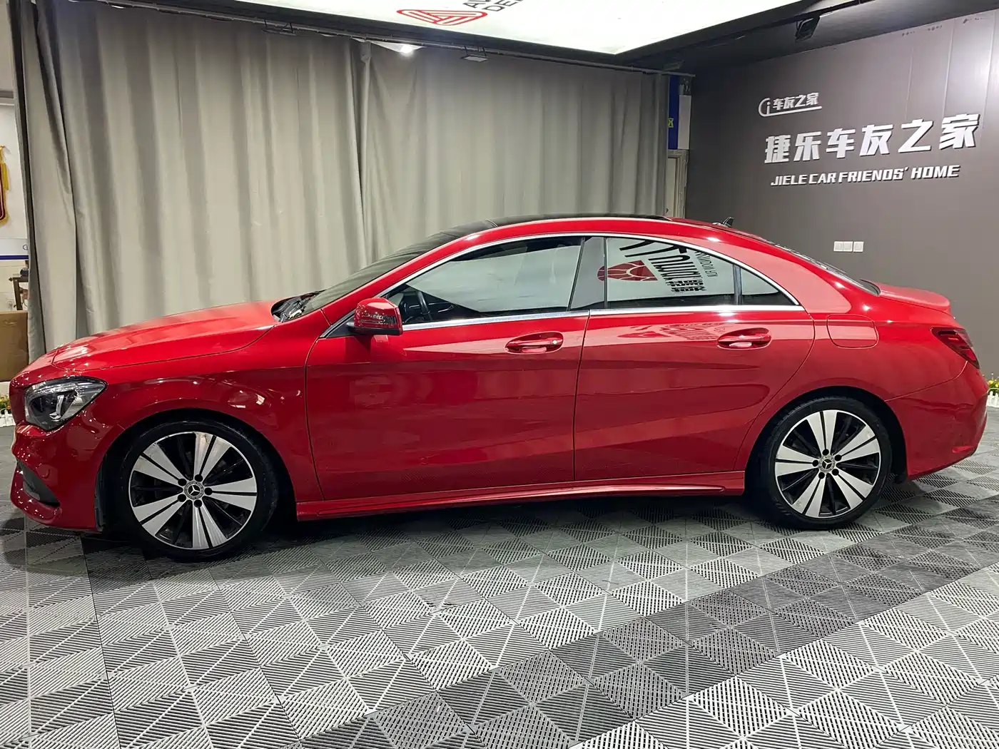 Mercedes-Benz CLA (Import) 2017 Facelift CLA 200 Style фото 4
