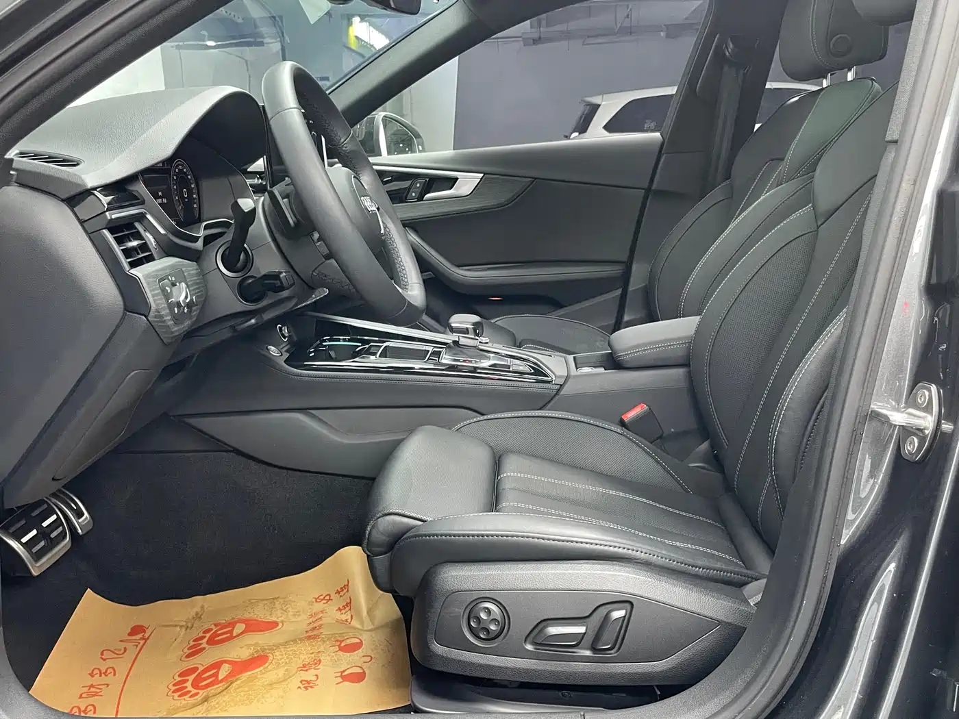 Audi A4L 2023 40 TFSI Luxury Sport фото 11