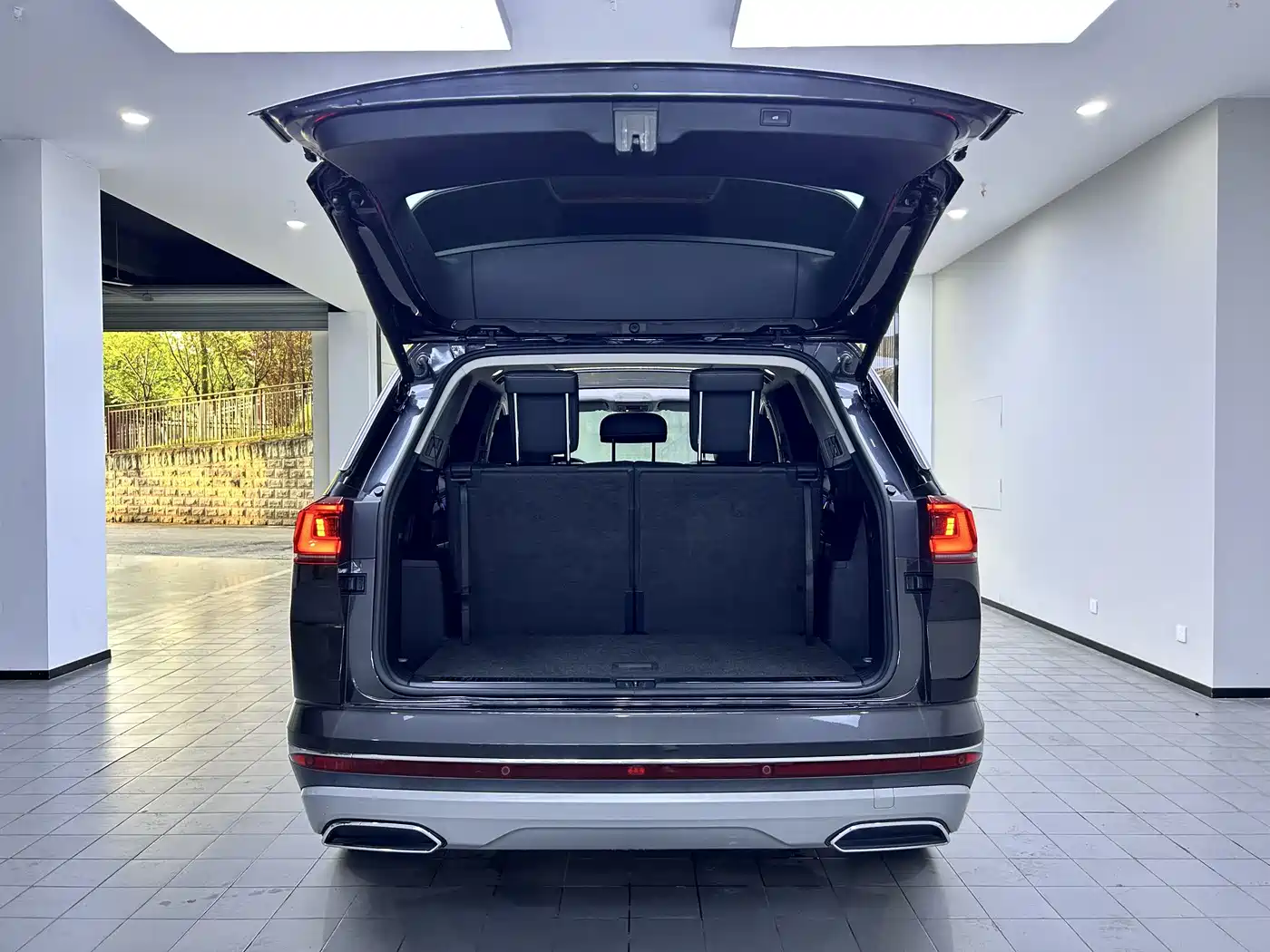 Volkswagen Talagon 2022 330TSI 2WD Luxury Premium Edition 7-Seater фото 9