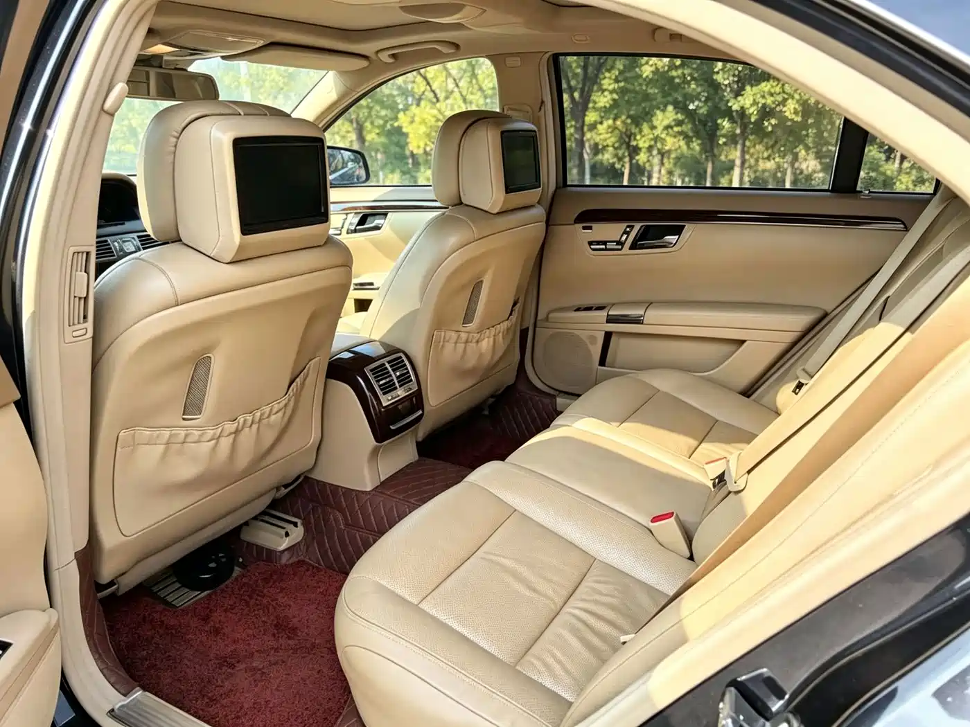 Фото 9 - Mercedes-Benz S-Class