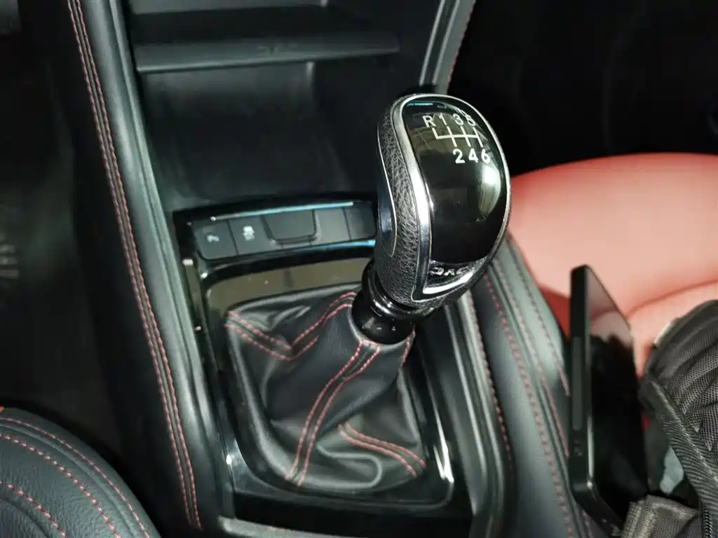 JAC Motors Refine S3 2017 2017 1.5L Manual Luxury Smart