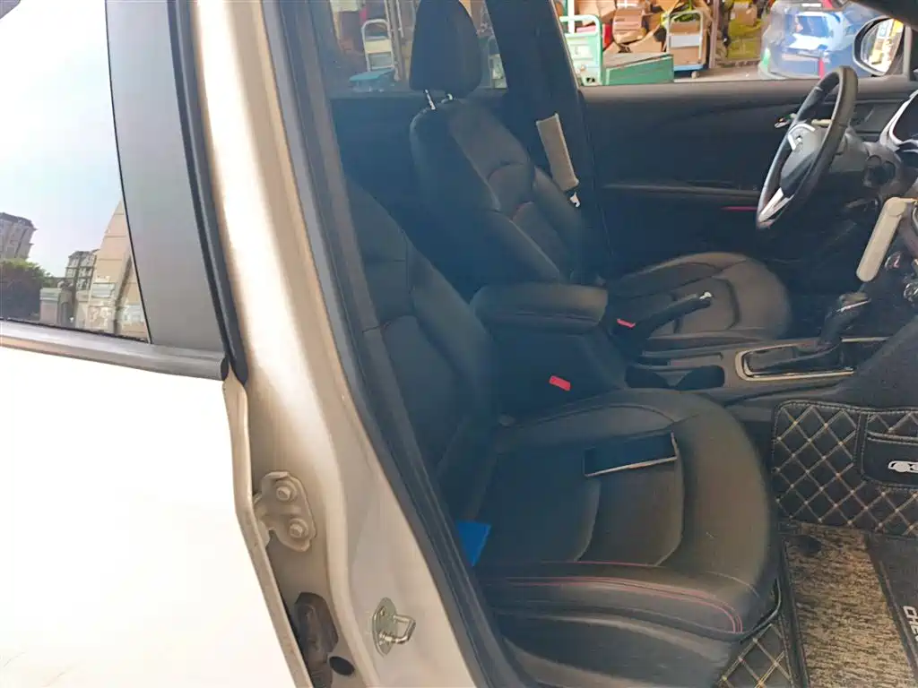 Chevrolet Monza 2019 RS 330T Auto Smooth Edition China VI фото 25