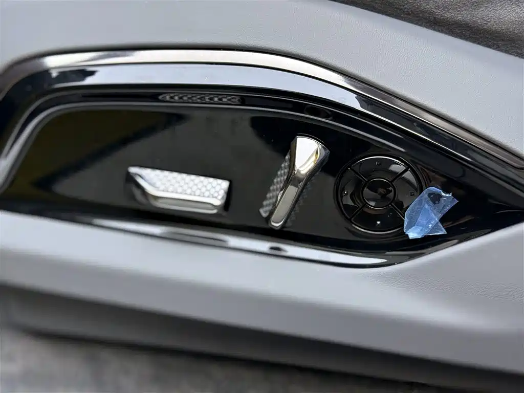 LOTUS SPORTS CAR ELETRE