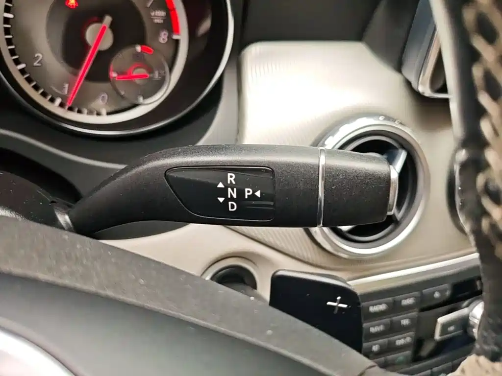 Mercedes-Benz GLA 2015 2015 GLA 200 Dynamic