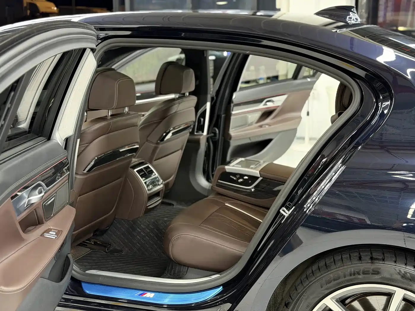 BMW 7 Series 2022 2021 Model 730Li M Sport Package