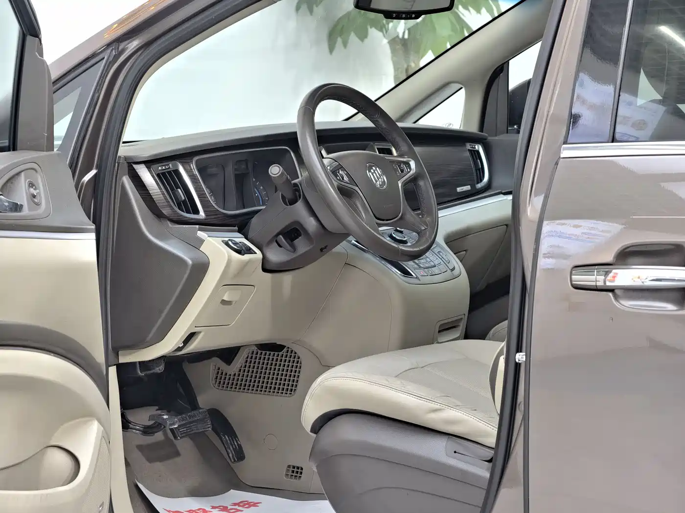 Buick GL8 2014 3.0L XT Luxury Business Flagship фото 17