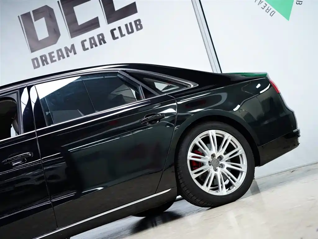 Audi A8 2013 A8L 6.3 FSI W12 quattro Flagship фото 21