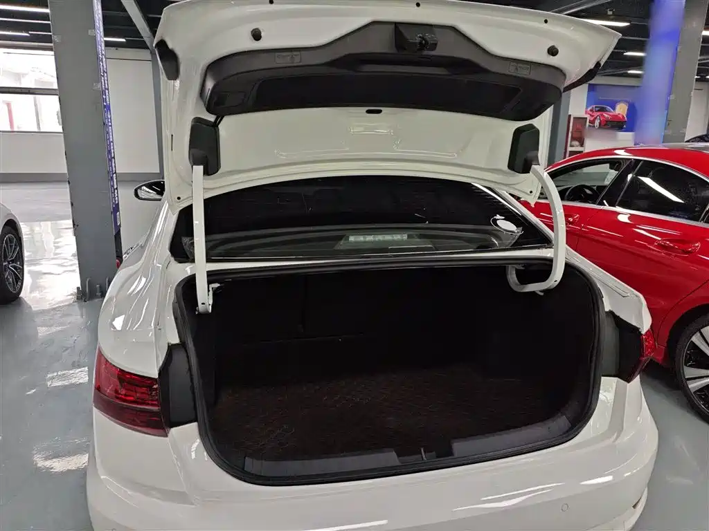 Volkswagen Sagitar 2021 280TSI DSG Comfort Smart Connect Edition фото 19