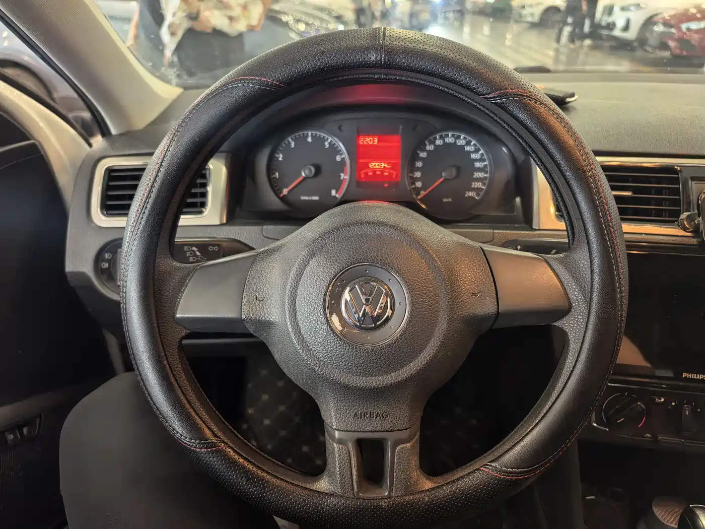 Volkswagen Santana 2015 1.6L Automatic Comfort Edition фото 9