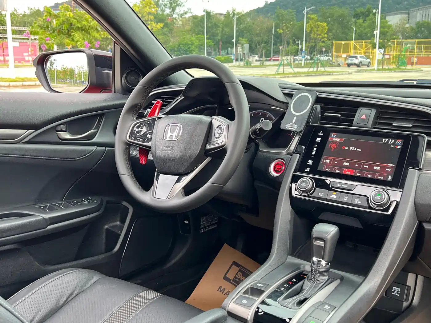 Photo 12 - Honda Civic