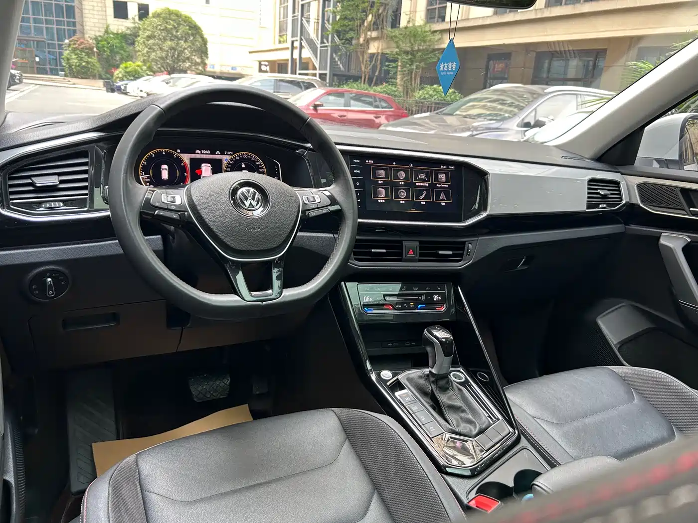 Volkswagen Tayron 2022 330TSI 2WD Luxury Smart Connect Plus фото 10