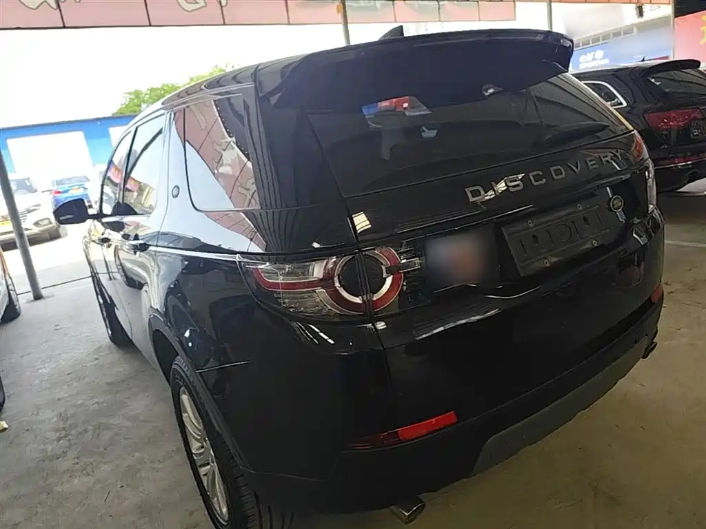 Land Rover Discovery Sport 2019 240PS SE Edition China VI фото 5