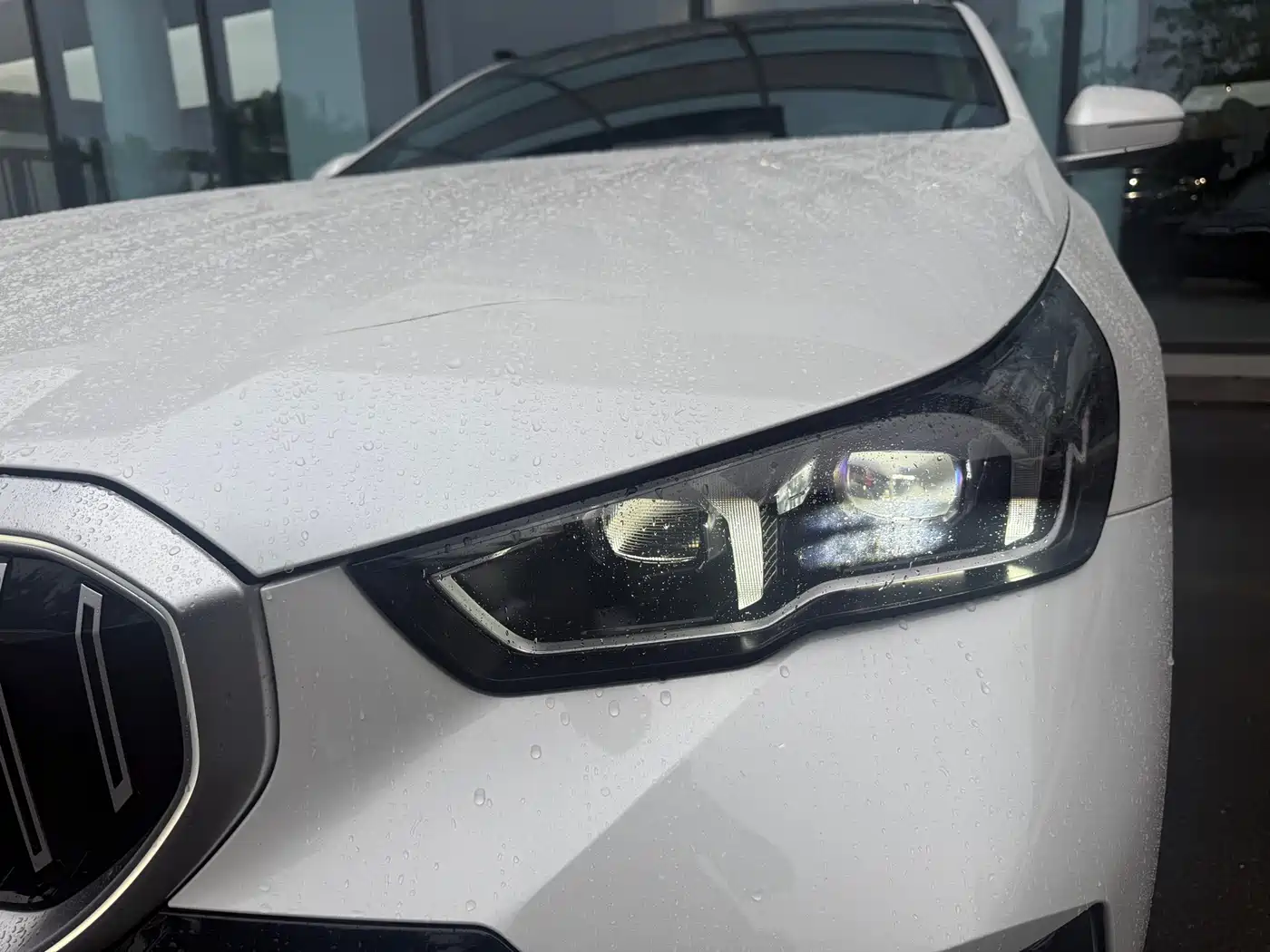 BMW 5 Series 2024 525Li M Sport Package фото 9