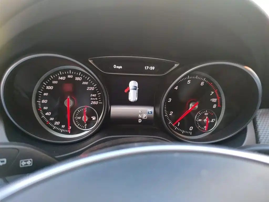 Mercedes-Benz GLA 2019 GLA 200 Dynamic фото 4