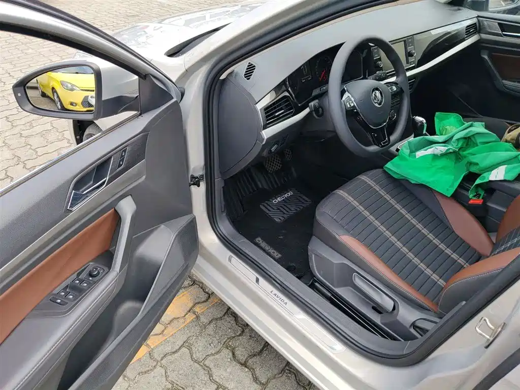 Volkswagen Lavida 2018 280TSI DSG Comfort Edition China V фото 16
