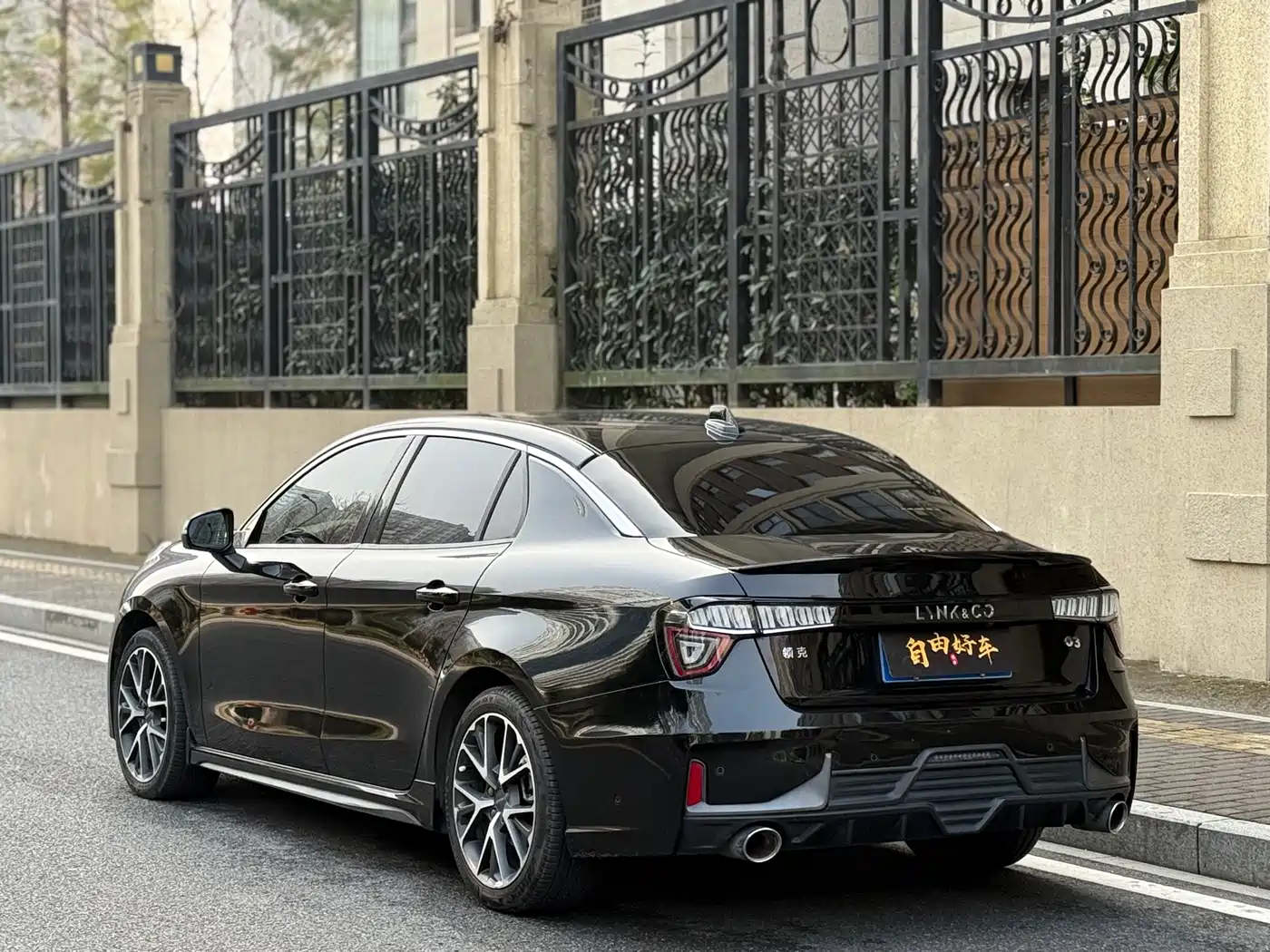 Lynk & Co 03 2021 2.0TD Auto Jin Champion Edition фото 21