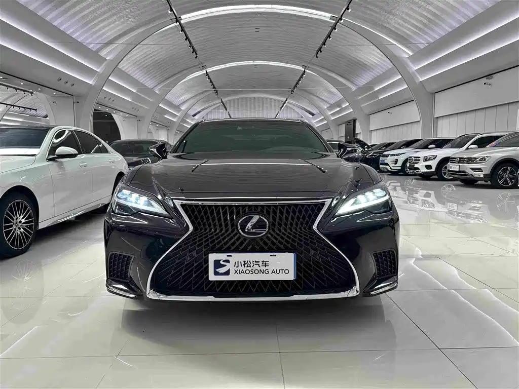 2022 Lexus LS