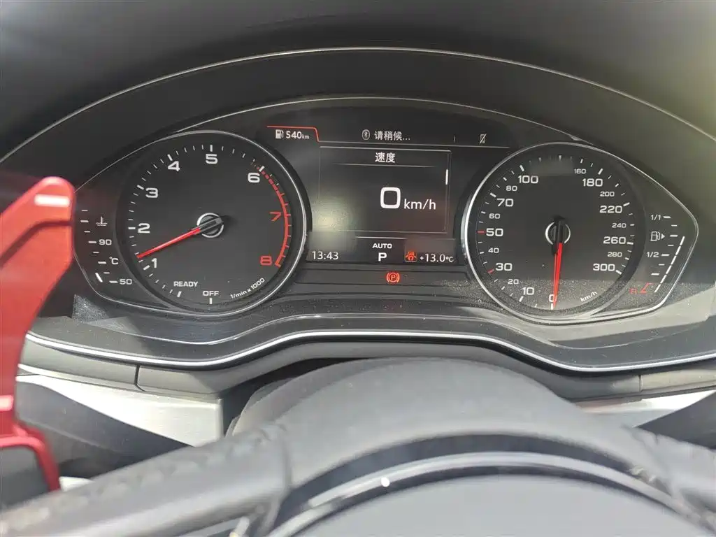 Audi A4L 2018 30th Anniversary 45 TFSI quattro Personality Sport фото 4