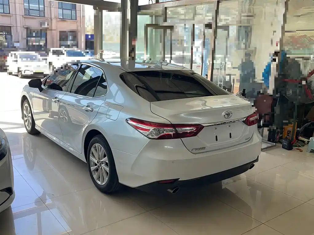 Toyota Camry 2021 2.0G Luxury Edition фото 11
