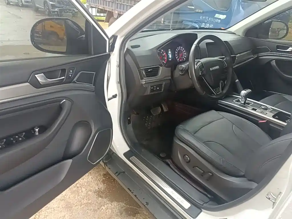 Haval H6 2018 Sport Edition 1.5T Automatic 2WD Elite China V фото 16