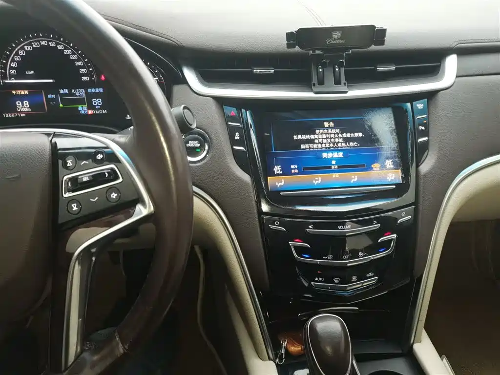 Cadillac XTS 2017 28T Technology фото 13