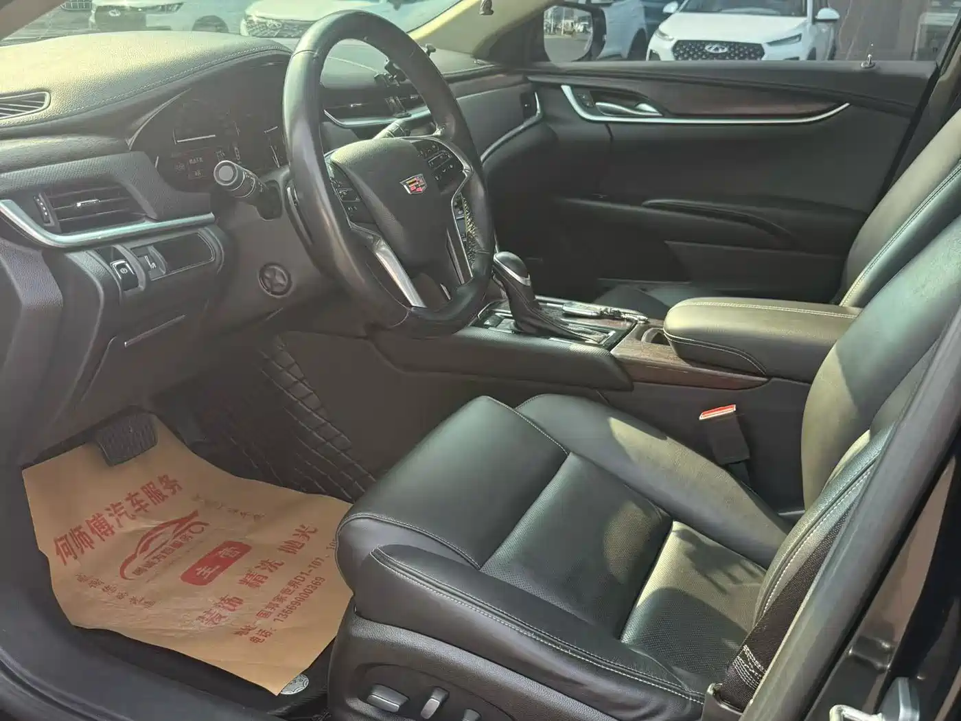 CADILLAC XTS
