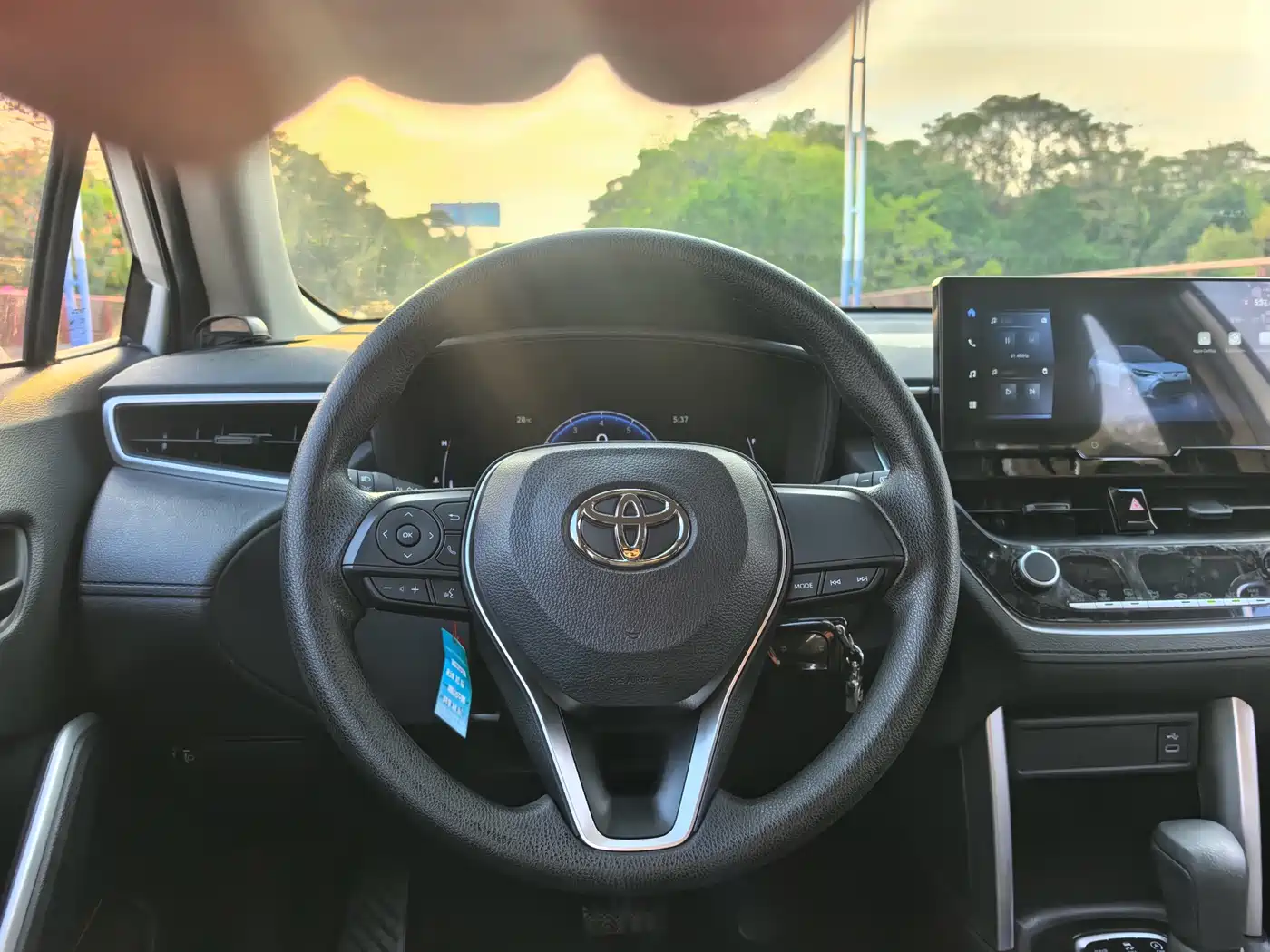 Toyota Frontlander 2024 2.0L CVT Elite Edition фото 8