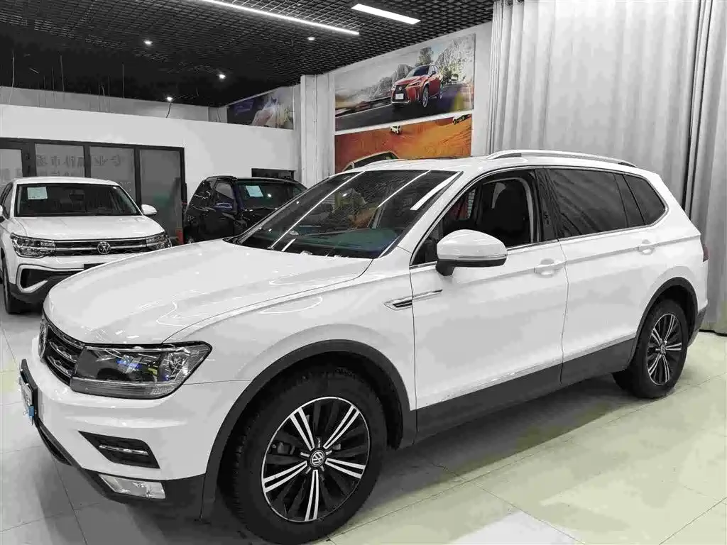 Volkswagen Tiguan L 2019 330TSI Automatic 2WD Panorama Comfort Edition China VI