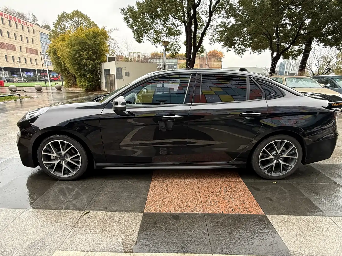 Lynk & Co 03 2021 2.0TD Auto Jin Plus фото 3