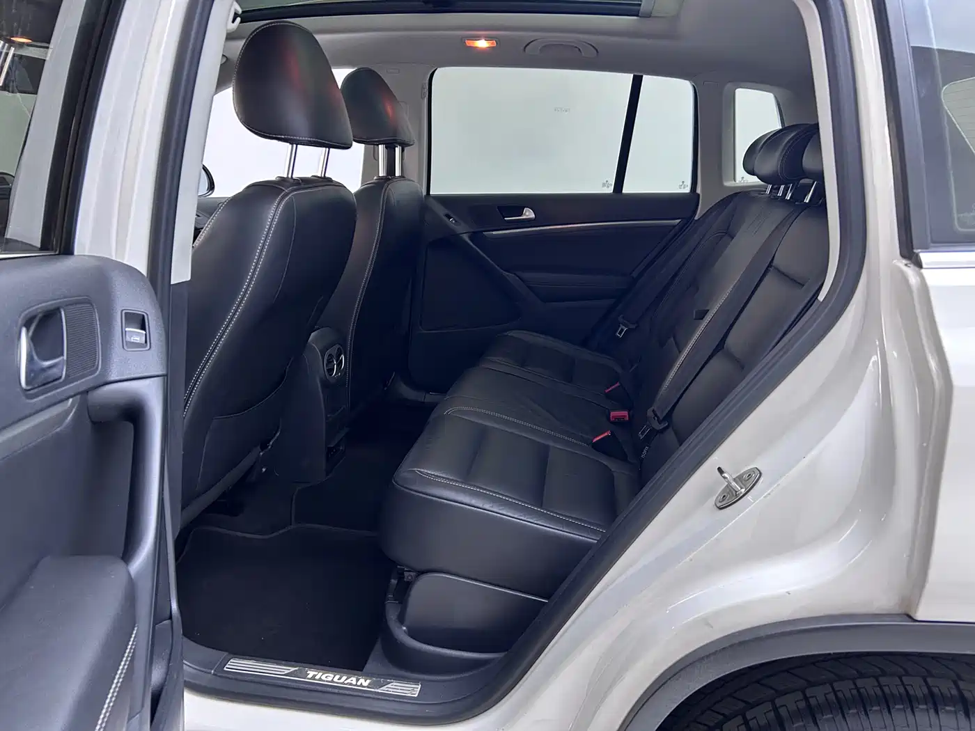 Volkswagen Tiguan 2016 Model 300TSI Automatic 2WD Luxury Edition фото 9