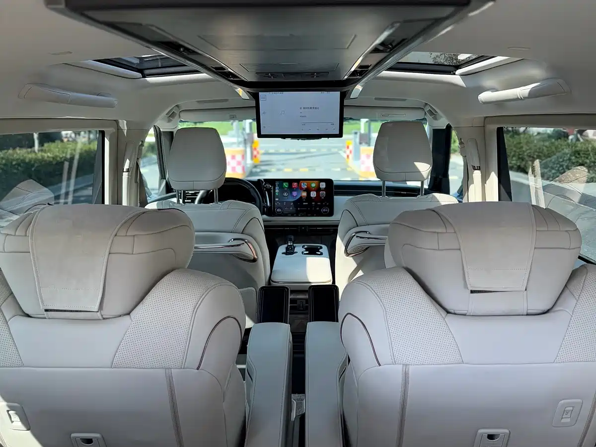 Lexus LM 2024 2023 500h 6-Seater Prestige Edition