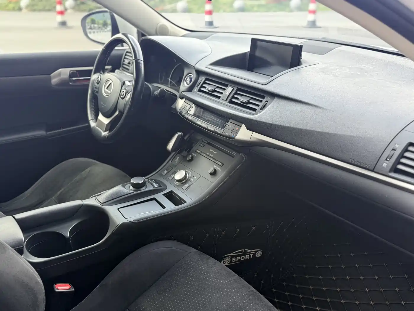 Lexus CT 2017 2014 CT200h Comfort Monochrome