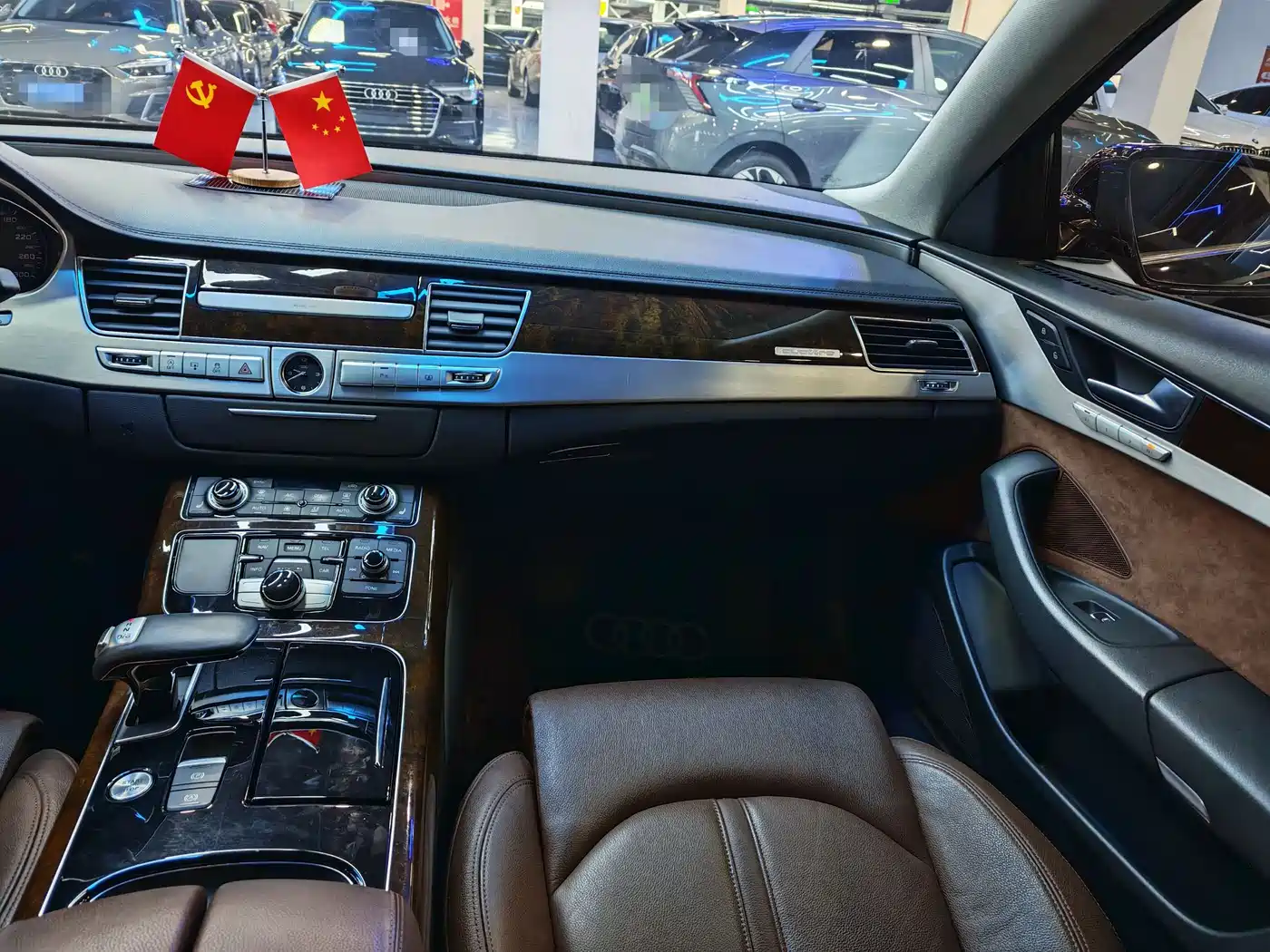 Audi A8 2017 A8L 45 TFSI quattro Comfort фото 15
