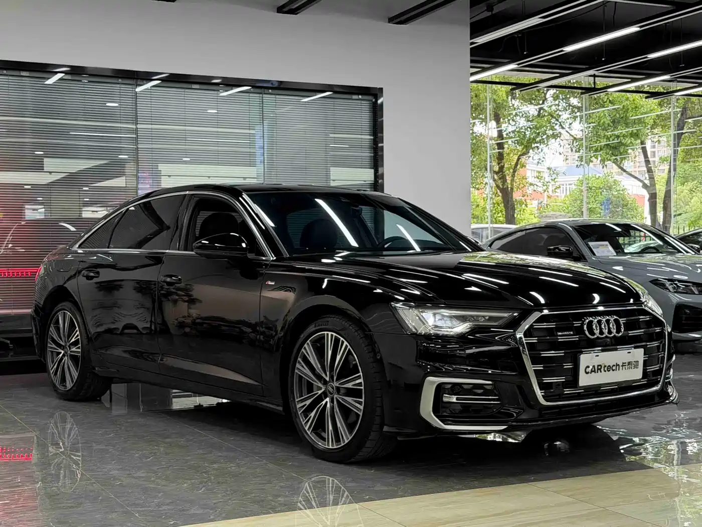 Audi A6L 2024 45 TFSI quattro Premium Dynamic фото 3