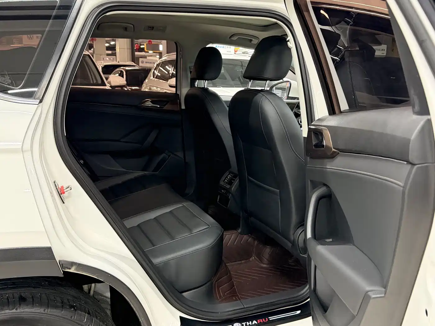 Volkswagen Tharu 2022 280TSI FWD Luxury Edition фото 12