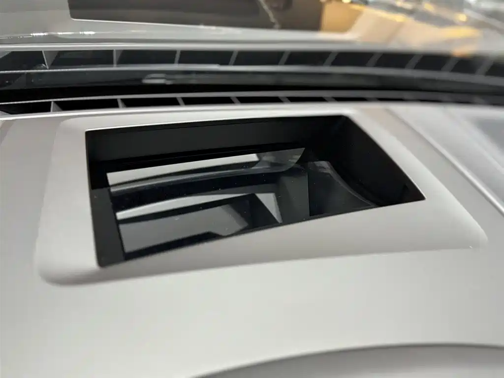 Porsche Cayenne 2025 Cayenne 3.0T Dream Chaser Edition фото 12