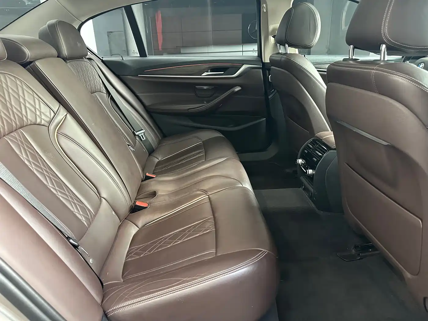 BMW 5 Series 2019 530Li xDrive Luxury Package фото 15