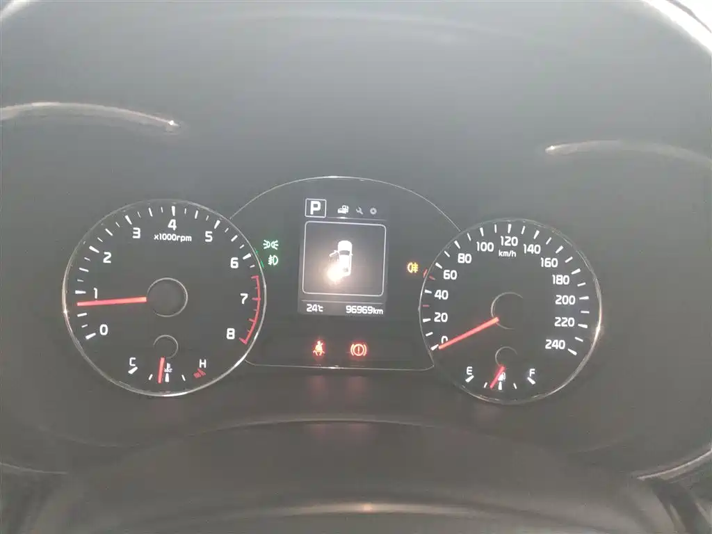 Kia K3 2017 1.6L Automatic 15th Anniversary Special GLS фото 8