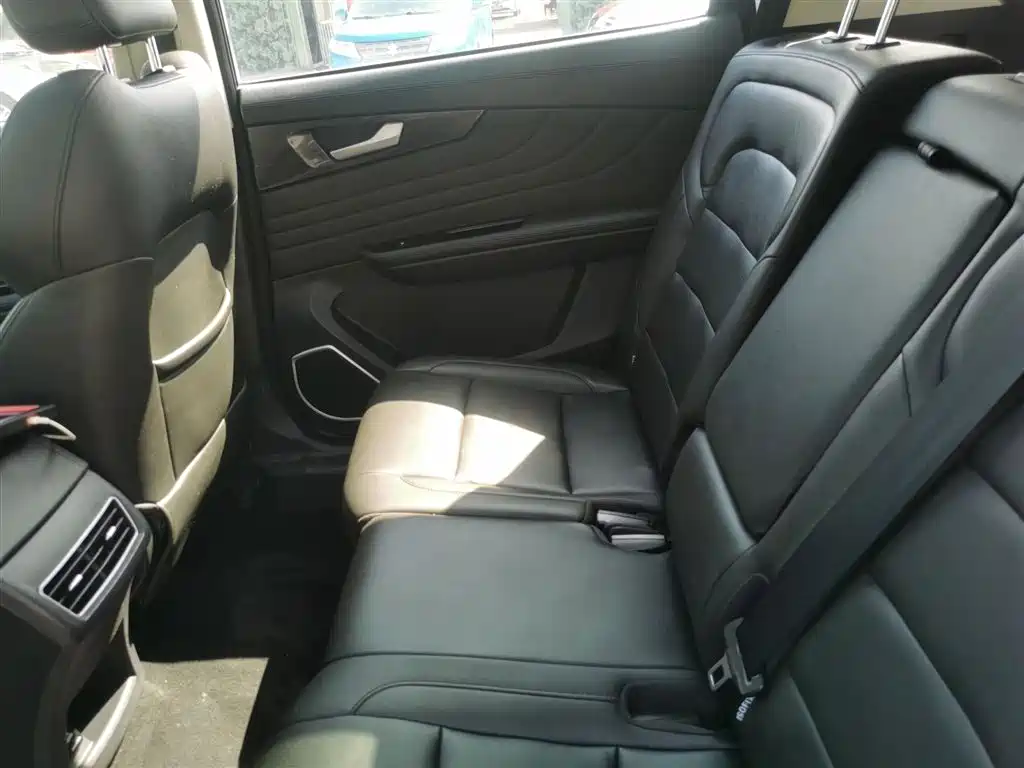 Sinotruk VGV VGV U70 2020 2020 1.5T Auto Smart Elite 5-seater