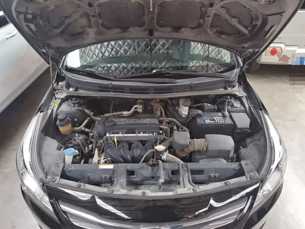 Hyundai Verna 2014 1.4L Manual Smart GLS фото 20