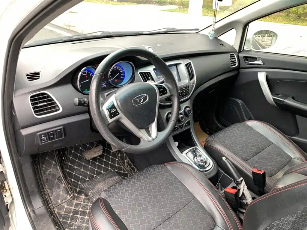 Cowin Kaiyi C3 2015 2015 1.5L AMT Gold Diamond Edition