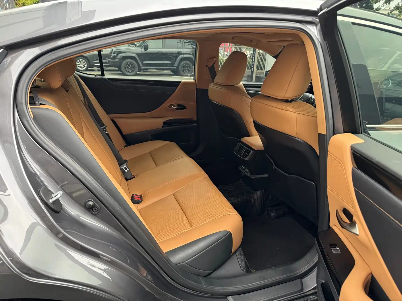 Lexus ES 2021 200 Excellence Edition фото 13