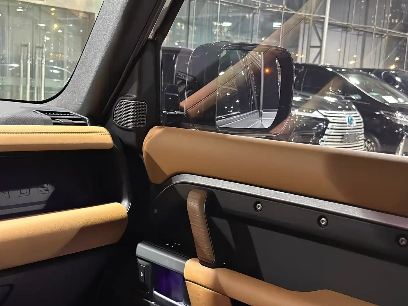 Land Rover Defender 2022 110 P400 X фото 40