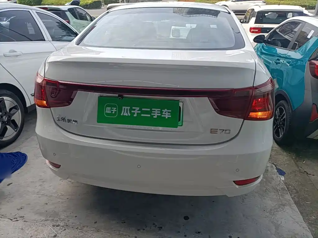 Dongfeng Aeolus Dongfeng Fengshen E70 2023 2023 400H Battery Swap Taxi Version