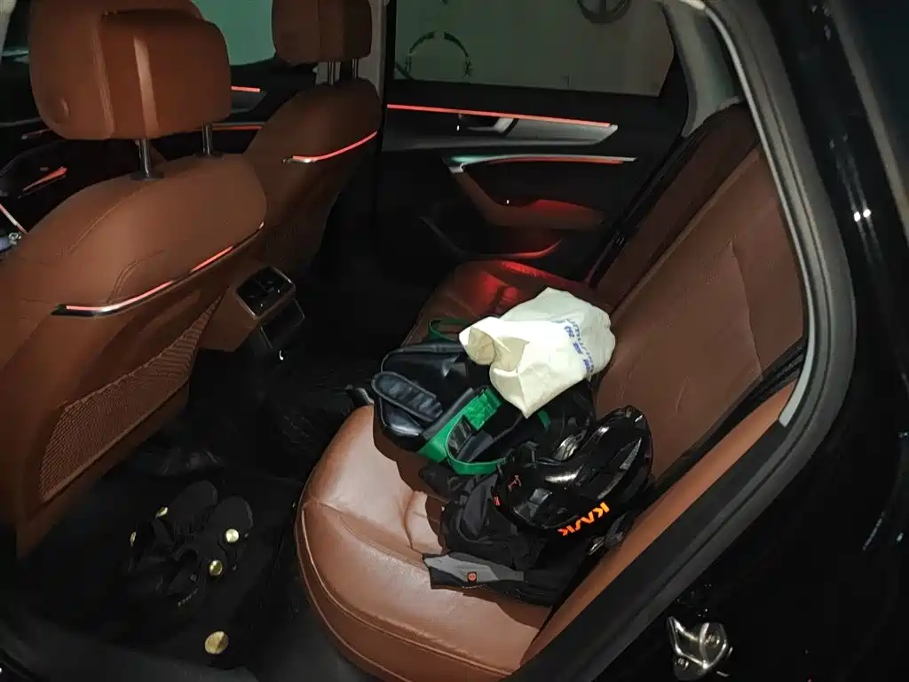 Audi A6L 2020 40 TFSI Luxury Elegance фото 15
