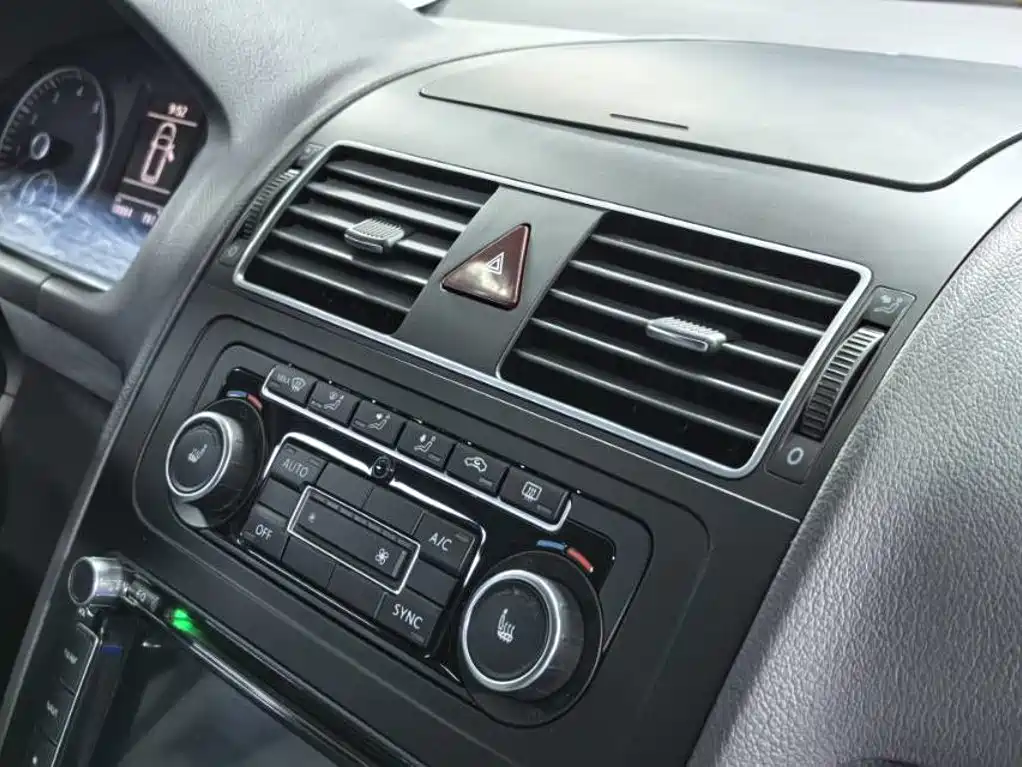 صورة 13 - Volkswagen Touran